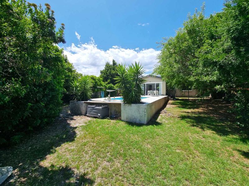 A Coastal Canvas: Where Vision Becomes Lifestyle - Photo 5