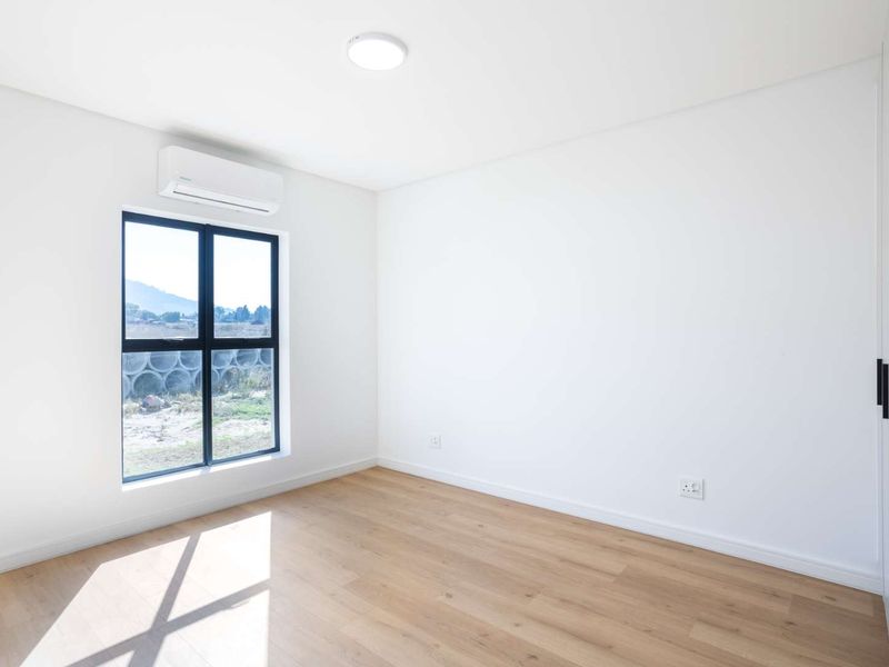 Paarl Valleij Lifestyle Estate & Farm Two-Bedroom Bespoke Home - Photo 7