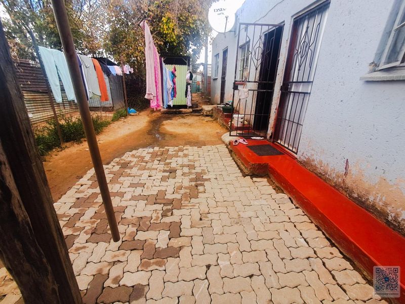 2 Bedroom House In Ivory Park Ext 2 - Photo 7