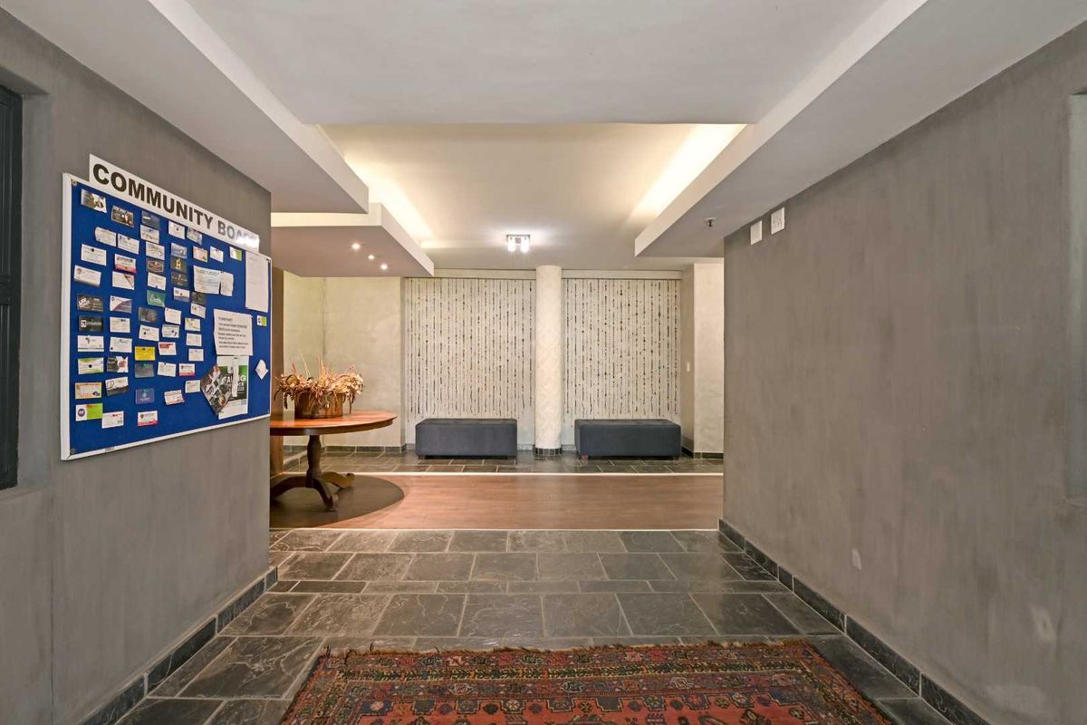 Stylish One-bedroom Apartment For Sale In Royal Ascot - Photo 3