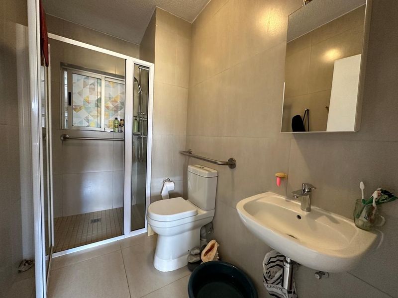 Bachelor Flat For Sale in Auas Hills Retirement Village - Photo 4