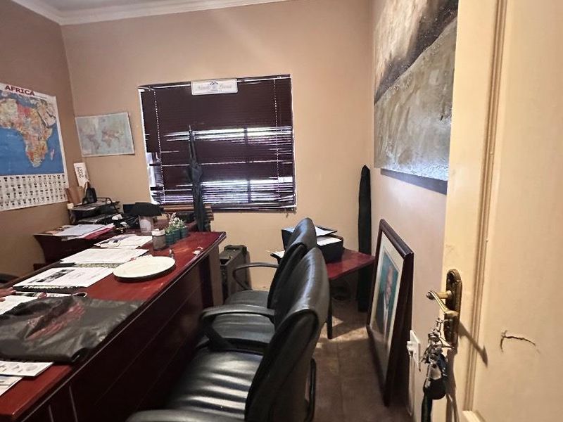 Neat Spacious - Photo 4