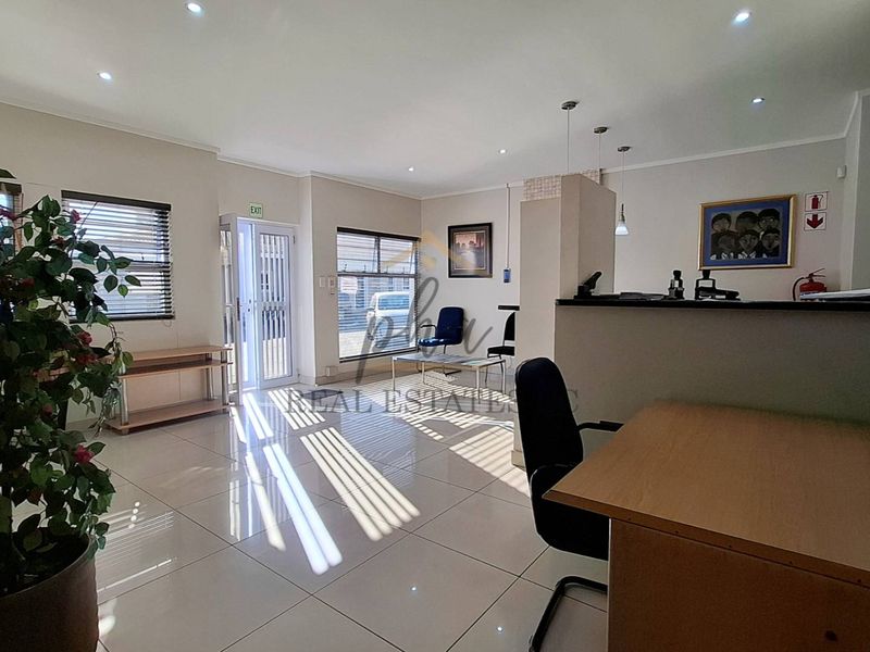 Commercial Office for Sale in Swakopmund | Prime Medical & Professional Investment Opportunity - Photo 5