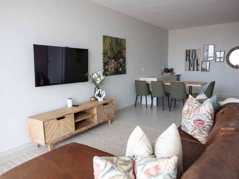 FURNISHED BEACHFRONT PROPERTY - Photo 10