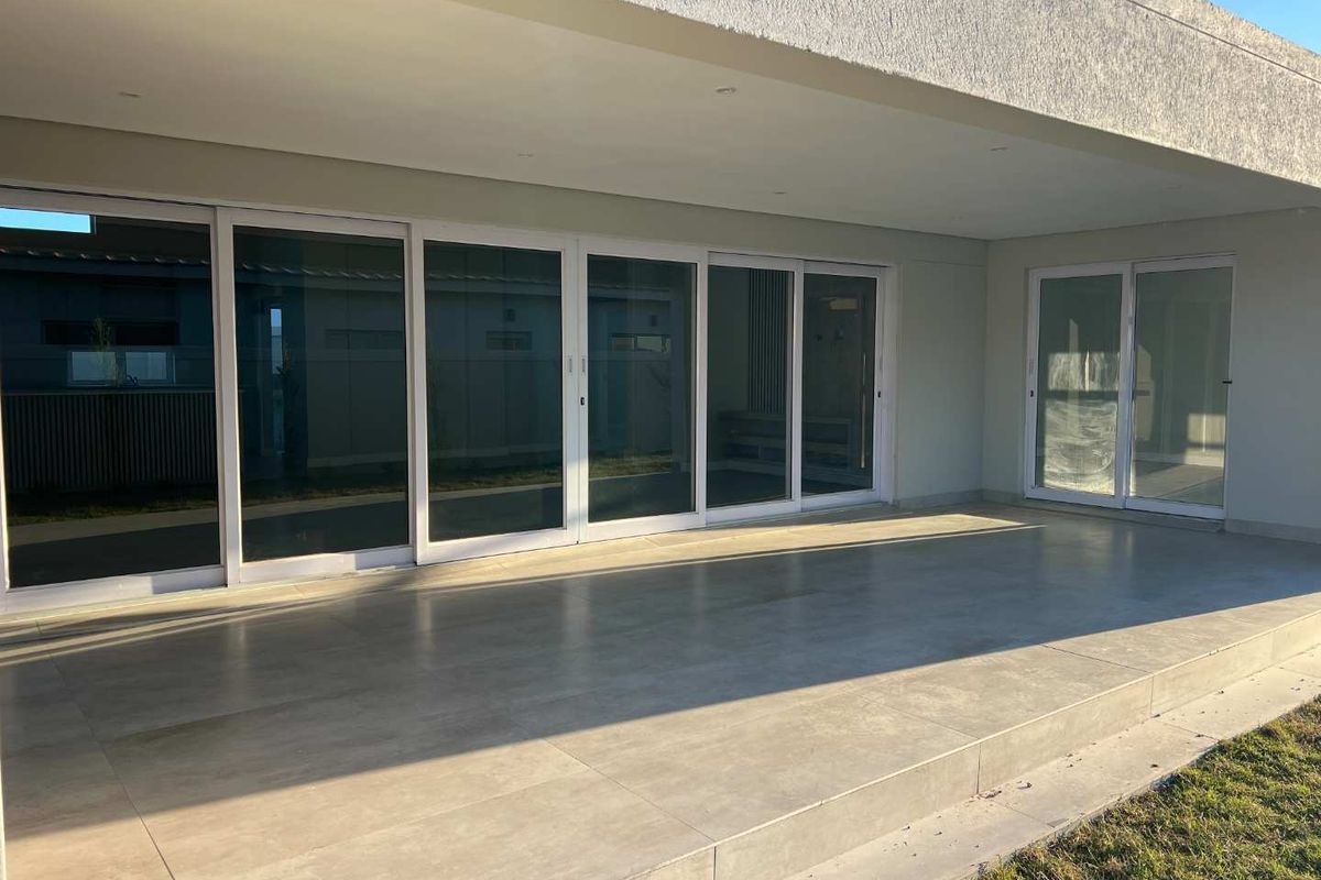 Lagoon Views. Effortless Living. Endless Possibilities. - Photo 5