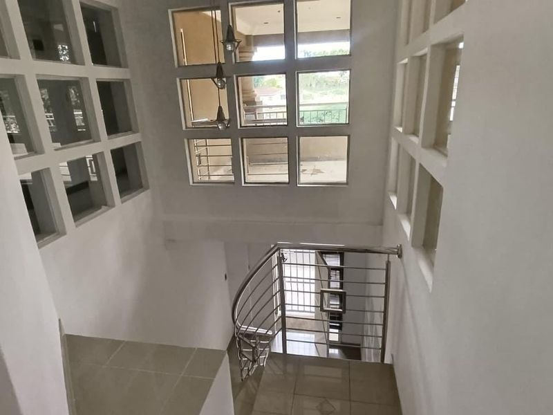 Spacious Double-Story Family Home With Dual Living - Photo 4