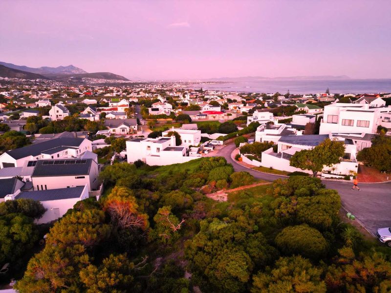 Where Fynbos, Mountain and Sea Write the Story! - Photo 6