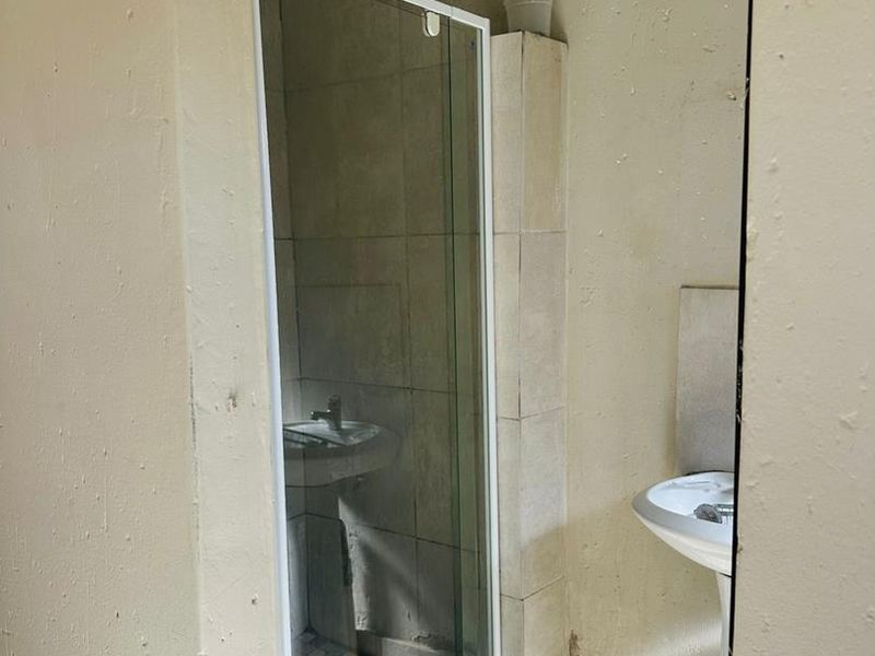 1 Bedroom Available for Rent in Dawn Park - Photo 8