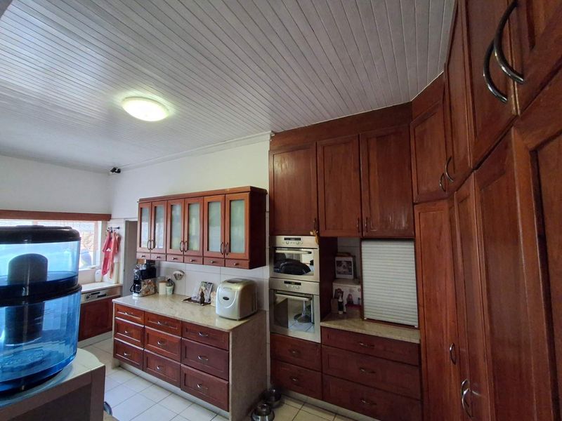 Exceptional Family Home Offering Space, Comfort, and Flexibility - Photo 8