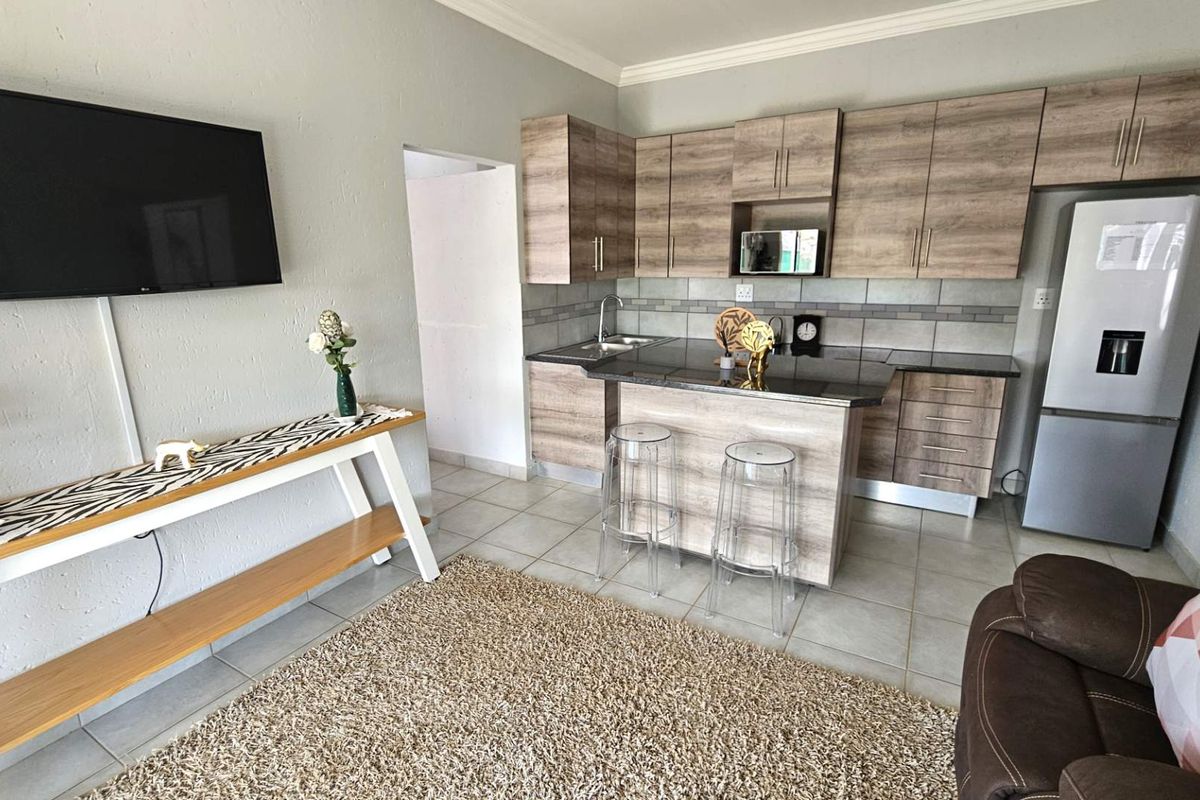 2 Bedroom  Apartment in Retirement Estate in Hartbeespoort - Photo 5