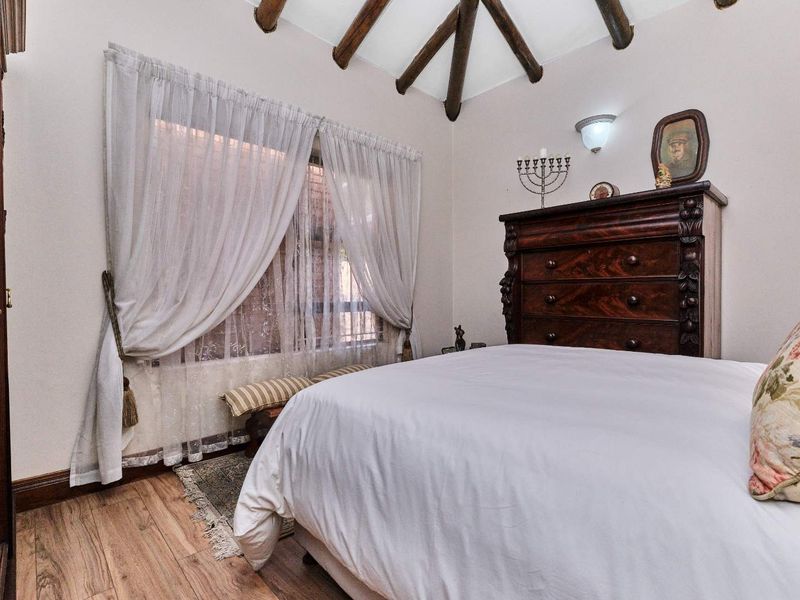 Stylish townhouse living. - Photo 10