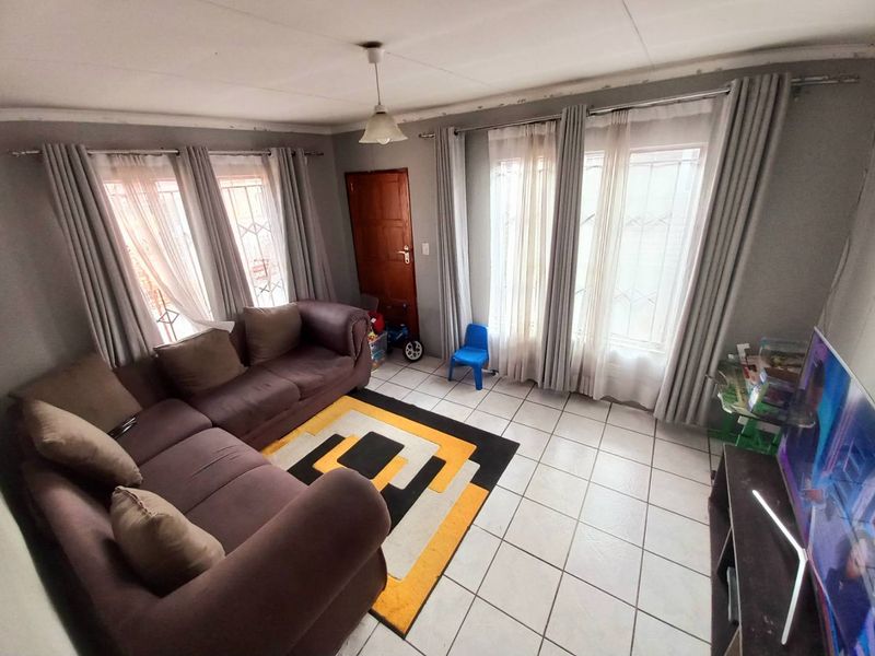 Two Bedrooms house for sale in Danville - Photo 7