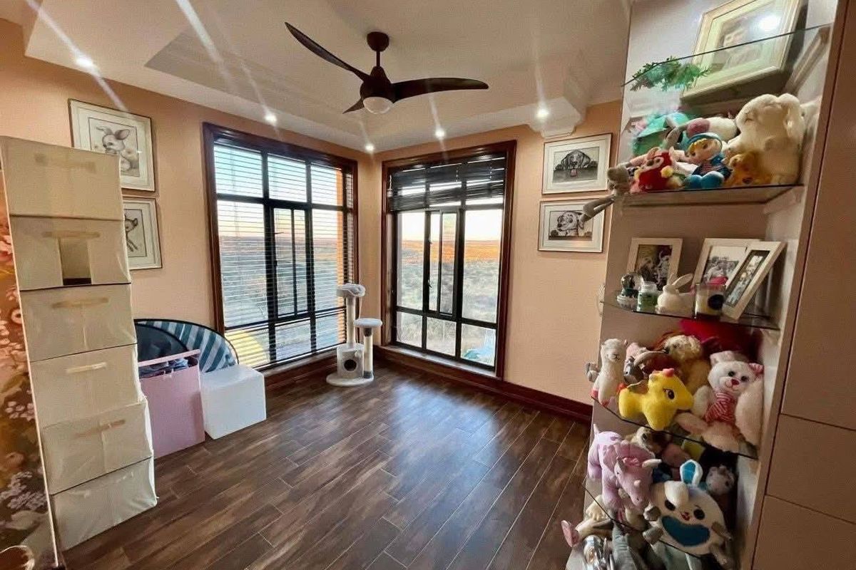 For Sale - Herboths Blick - Photo 3