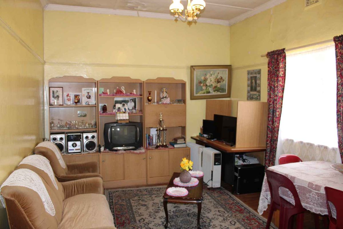 Fixer- Upper For Sale in Woodstock - Photo 3