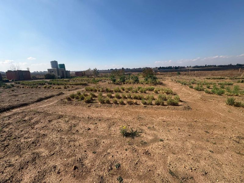 10 Hectares of Prime Land with Development Potential - Photo 6