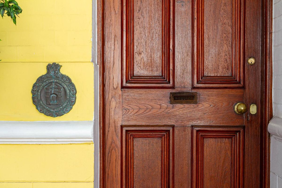 **Charming Heritage Victorian in Bantry Bay** - Photo 2