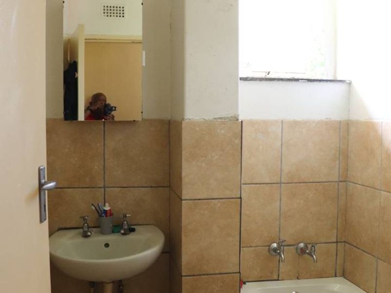 Unit for sale in East Lake Florida - Photo 6