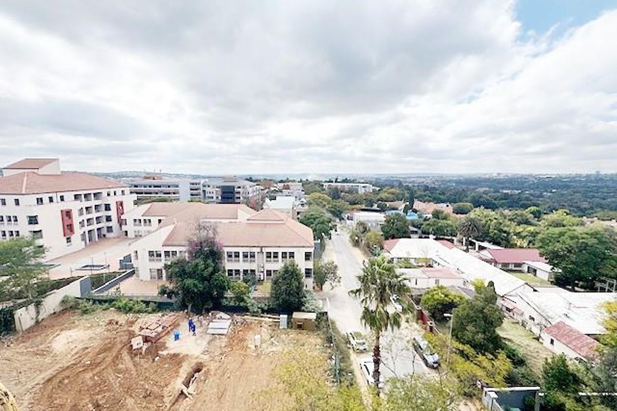 SPACIOUS BRAND NEW 1 BED 1 BATH UNFURNISHED APARTMENT RIVONIA - Photo 5