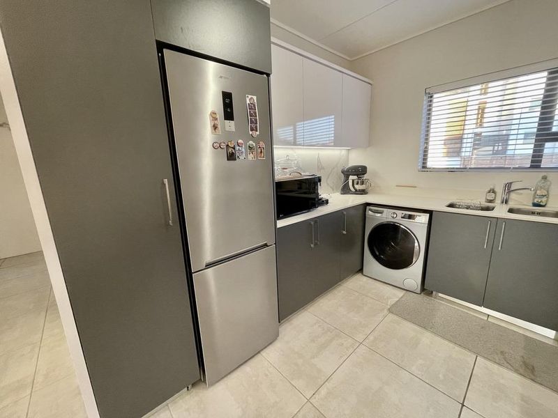 Hendra - Magnificent Semi-Furnished 3 Bedroom Apartment To Rent In Izinga Eco Estate - Photo 8