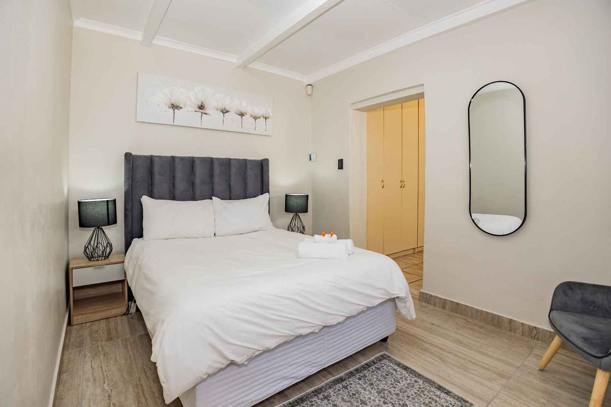 La Bella Vida Self Catering Apartments - Photo 5