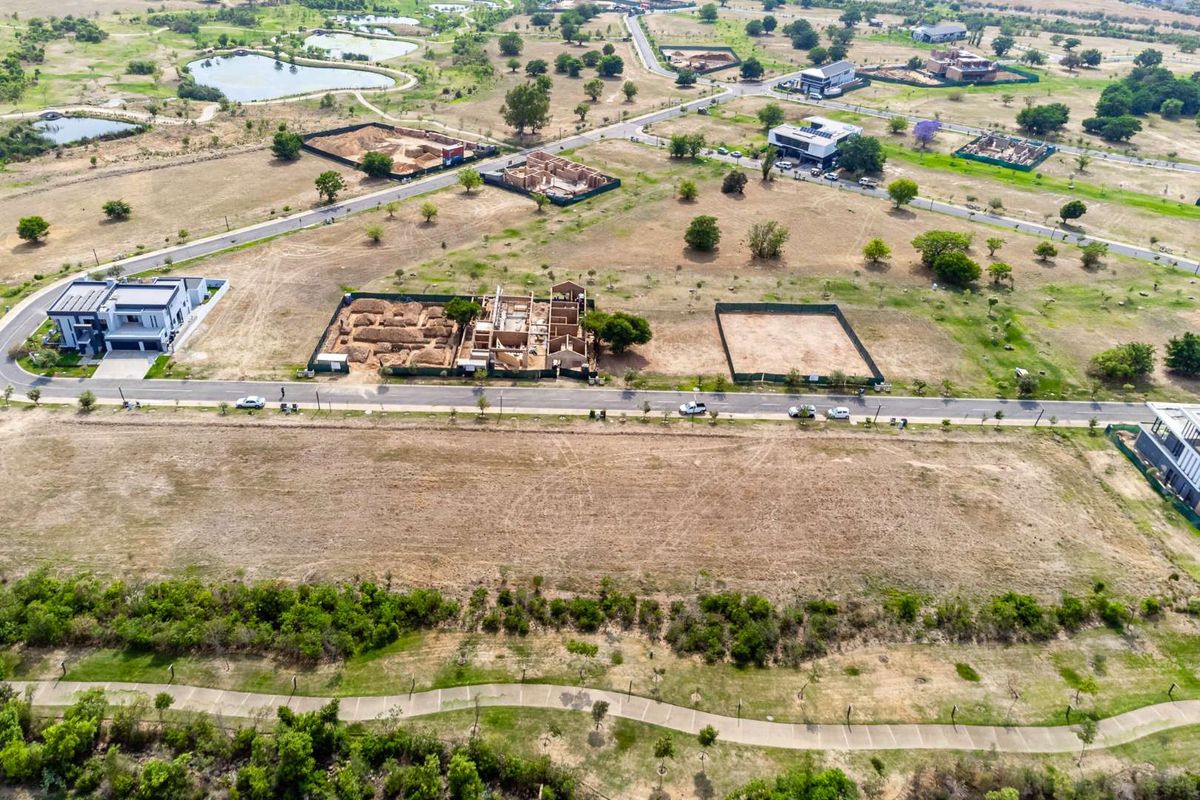 Vacant Stand - Photo 4