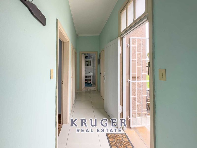 Beach-front opportunity - Photo 9