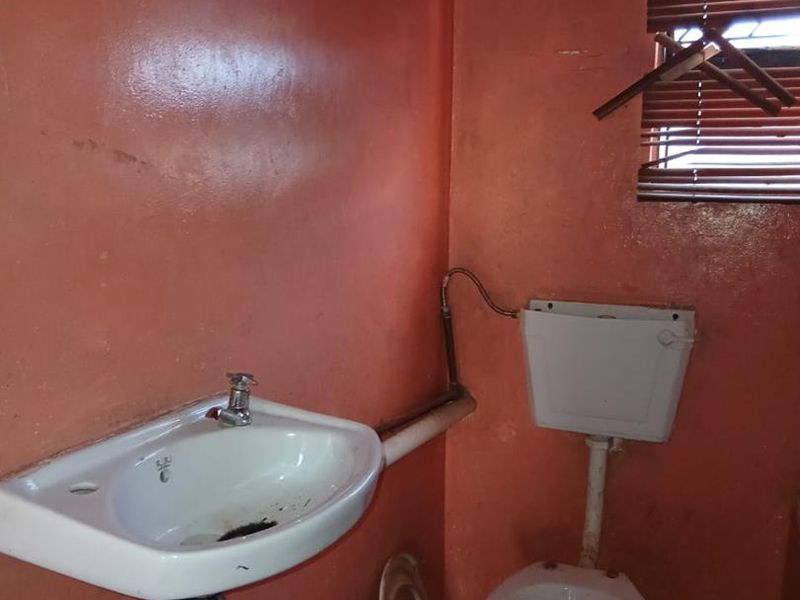 2-Bedroom House for Sale in Veeplaas - Photo 9