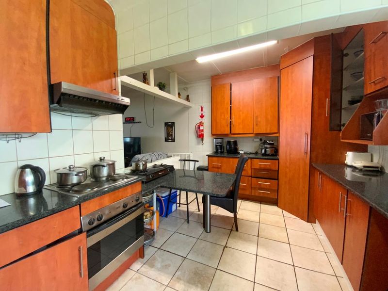 Neat home - Photo 5