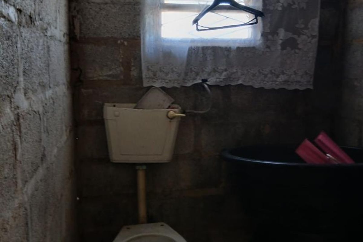 2 Bedroom House in Motherwell NU10 - Photo 5