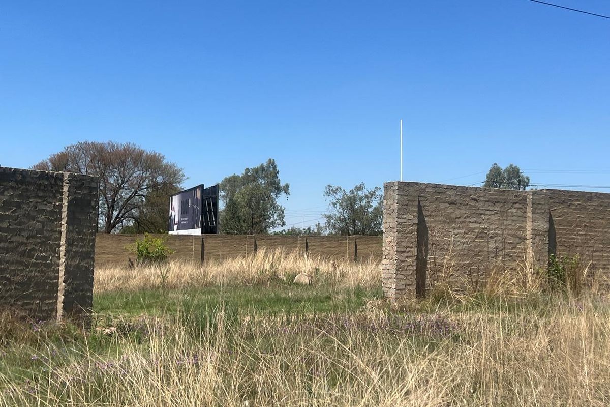 "Lanseria's Finest Development Spot Awaits You!" - Photo 2