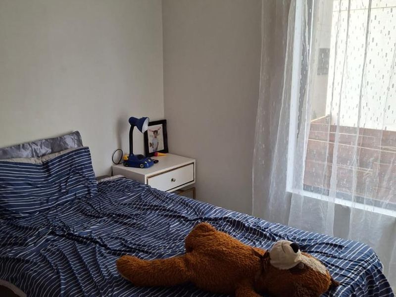 3 BEDROOM TOWNHOUSE FOR SALE IN GREENKLOOF, MOOIKLOOF - Photo 5