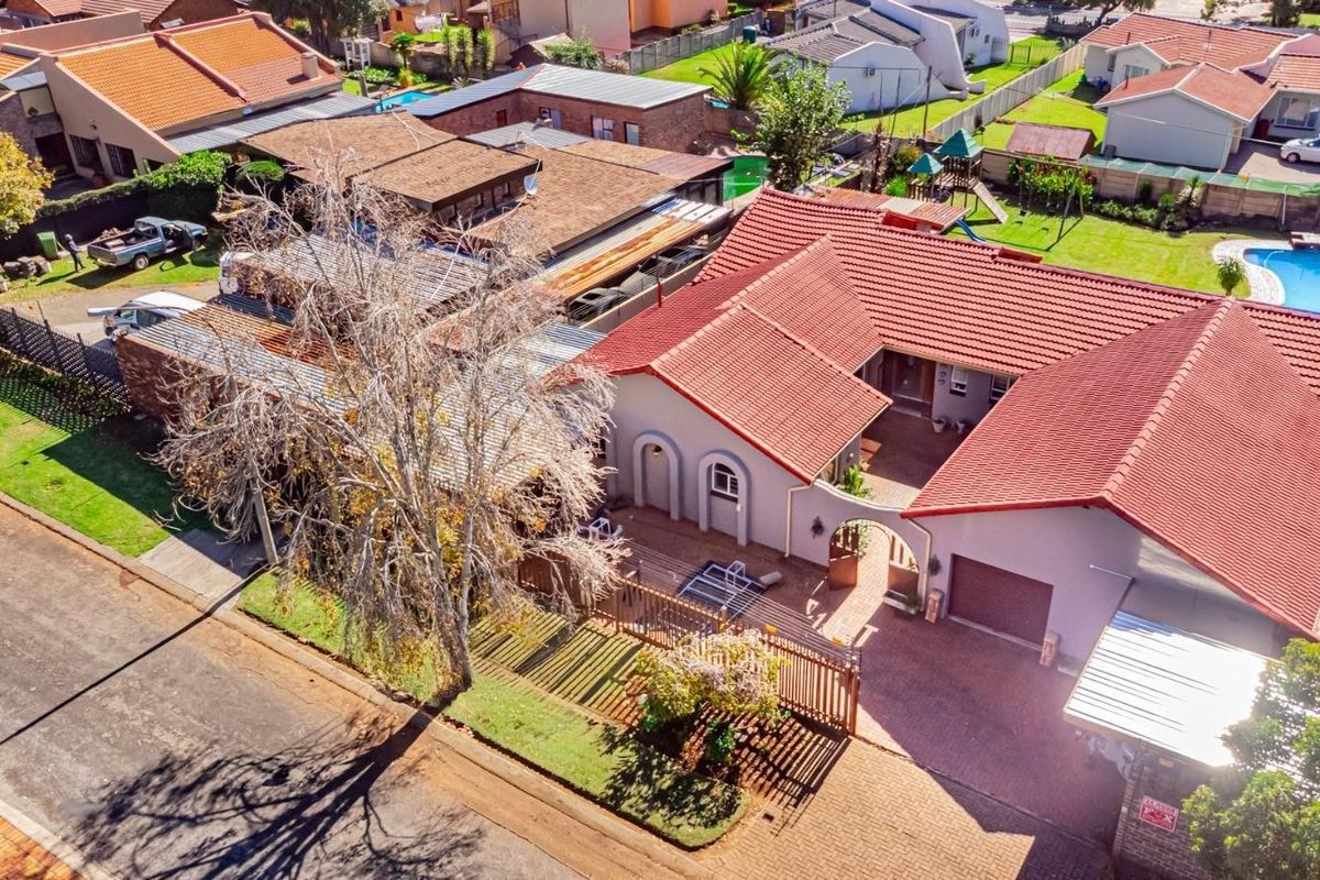 House For Sale in Randhart, Alberton - Photo 3