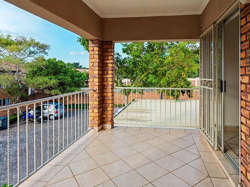 Spacious 2-Bed, 1-Bath First-Floor Apartment to Rent in Celtisdal - Photo 2
