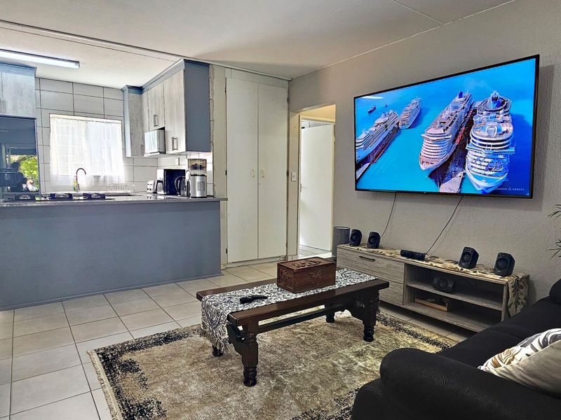 ABSOLUTELY STUNNING Newly renovated Apartment in Radiokop - Photo 5