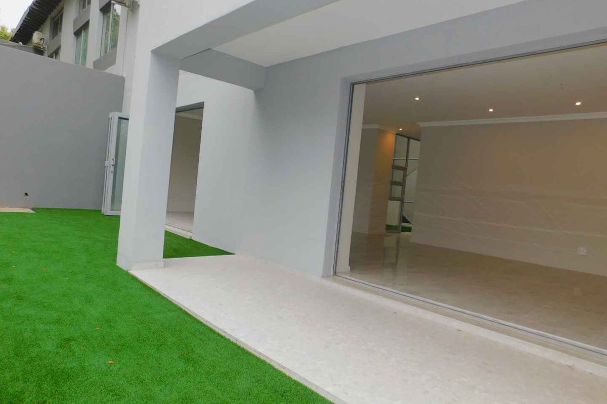 4 Bedroom Cluster In Hyde Park - Photo 2