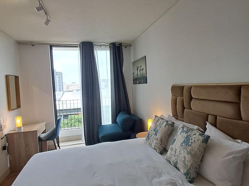 STUPENDOUS FULLY FURNISHED STUDIO APARTMENT IN THE NEW AND ICONIC COMPLEX IN ROSEBANK - Photo 5