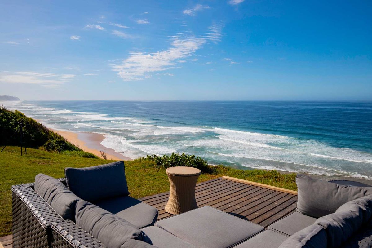 Coastal retreat with exceptional family space in idyllic surrounds - Photo 5