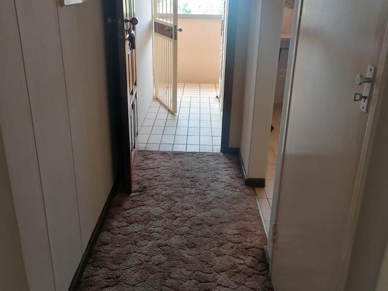 2 Bedroom Top unit in Faerie Glen for Sale - Photo 6