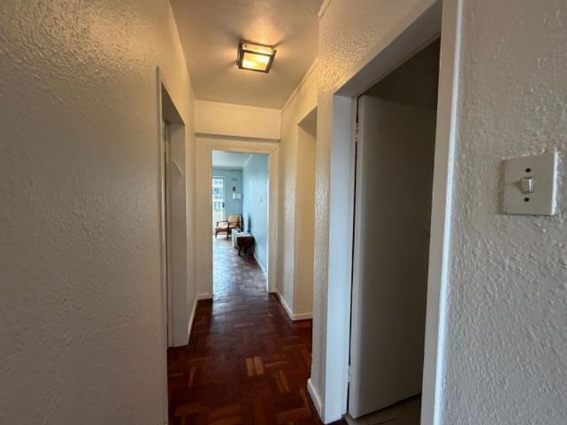Comfy one bedroom in Central Sea Point - Photo 3