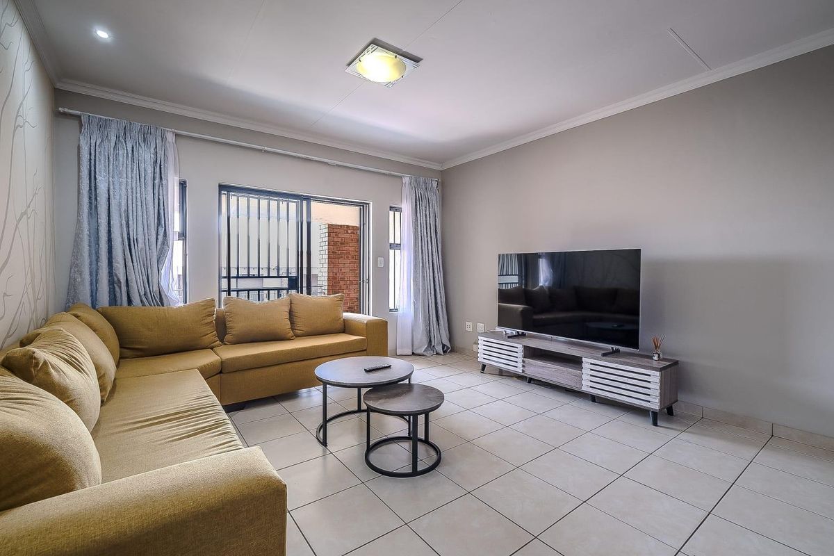 2bed 2bath for sale - Photo 2