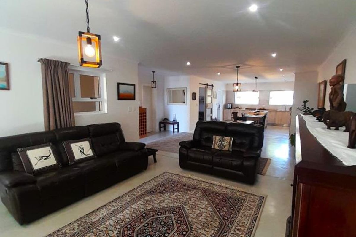 NEW, NEAT AND FRESH FREESTANDING HOUSE! - Photo 3