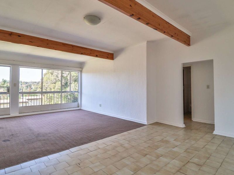 Apartment Building for Sale - Photo 4