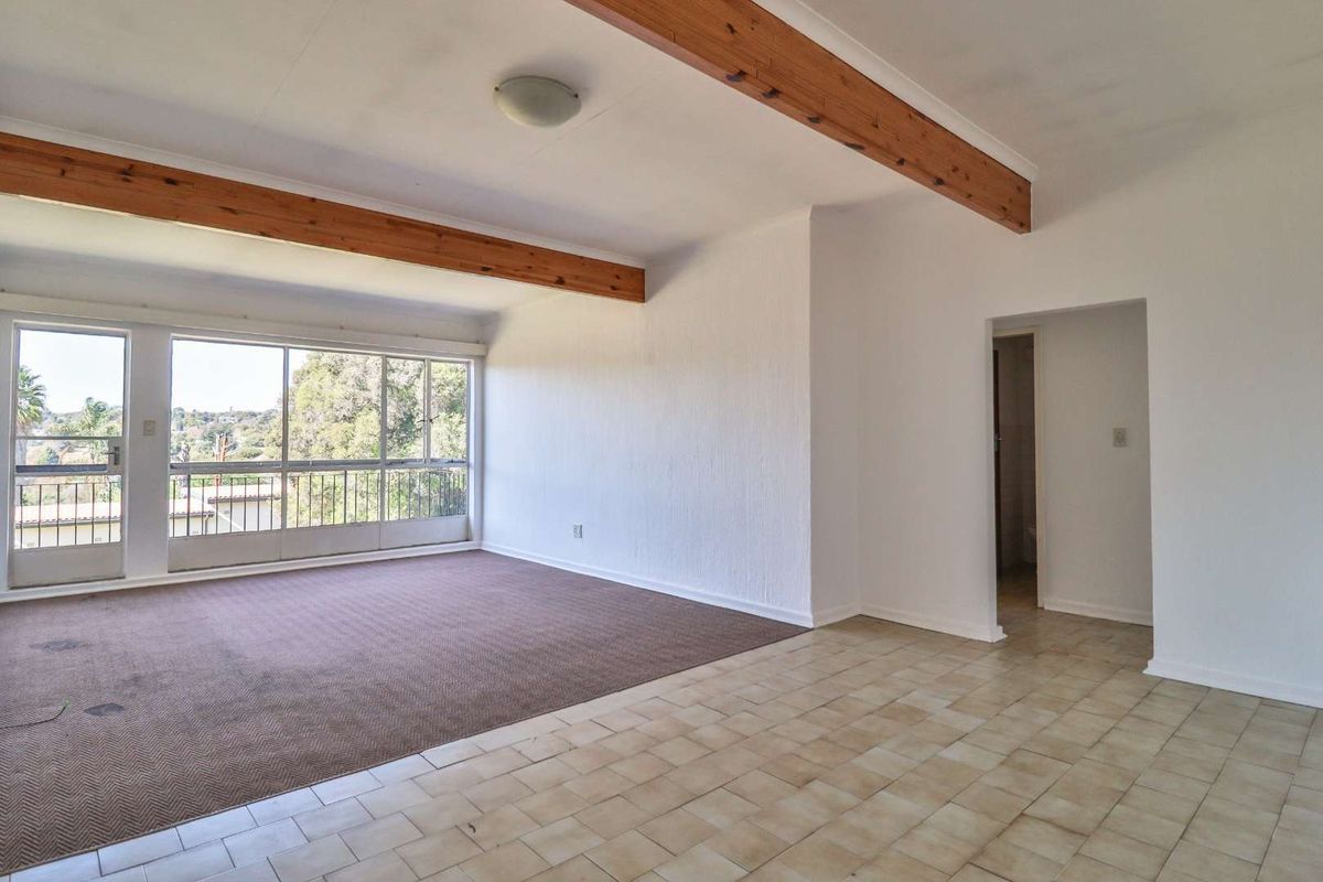 Apartment Building for Sale - Photo 4