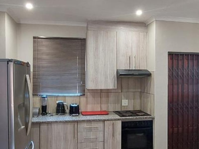 Three bedroom Townhouse for sale in Villa Vestiti - Photo 7