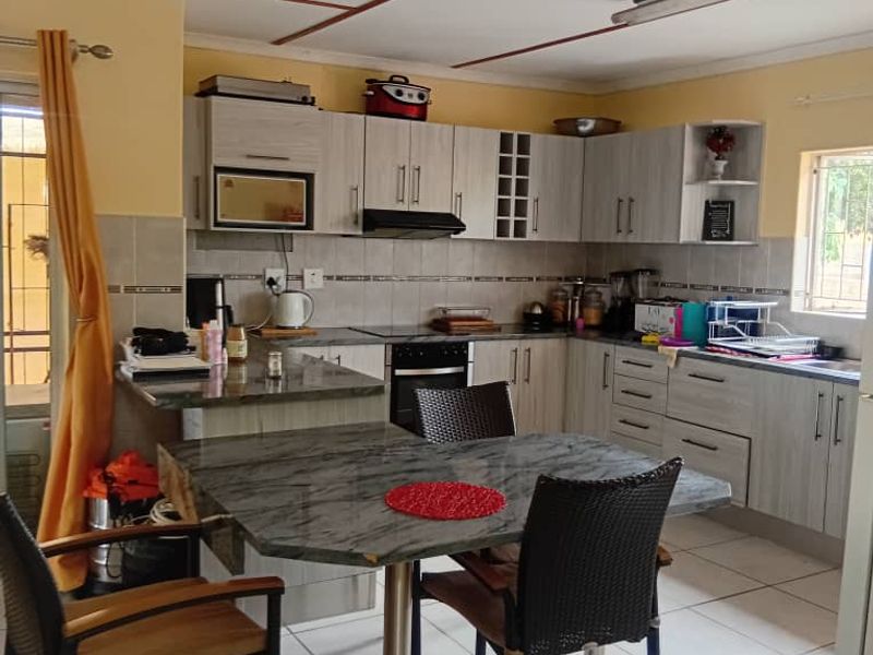 Free Standing House for Sale in Okahandja - Photo 8