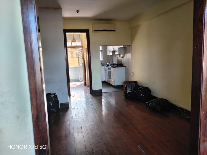 spacious studio apartment on Victoria embankment - Photo 4