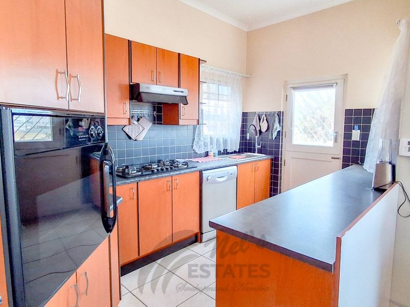 Townhouse For Sale in Vogelstrand, Swakopmund - Photo 10