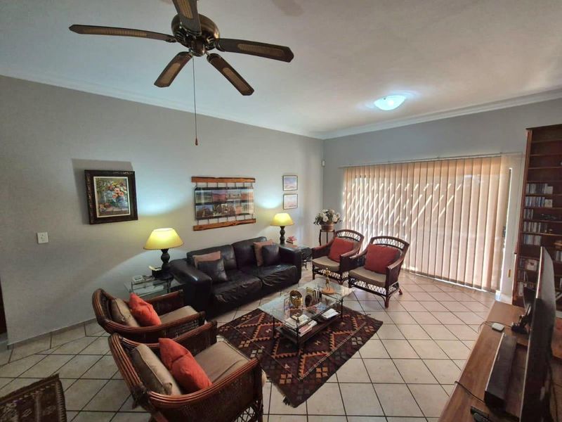 "Escape & Unwind: Gorgeous Leeupoort Home with Stunning Vistas!" - Photo 3