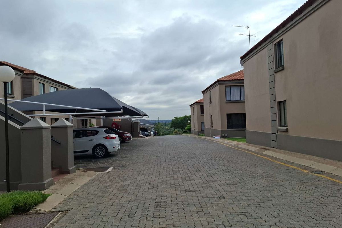Perfect Lock Up and Go Unit in Meyersdal - Photo 2