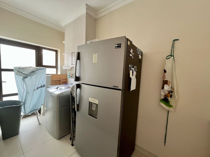 Modern Freestanding Family Home - Photo 3
